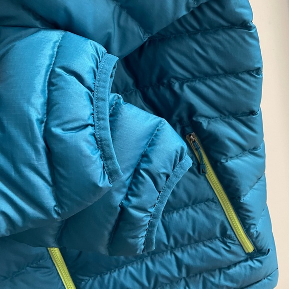 NWOT Men’s Patagonia down jacket size L dark turquoise - Picture 2 of 8